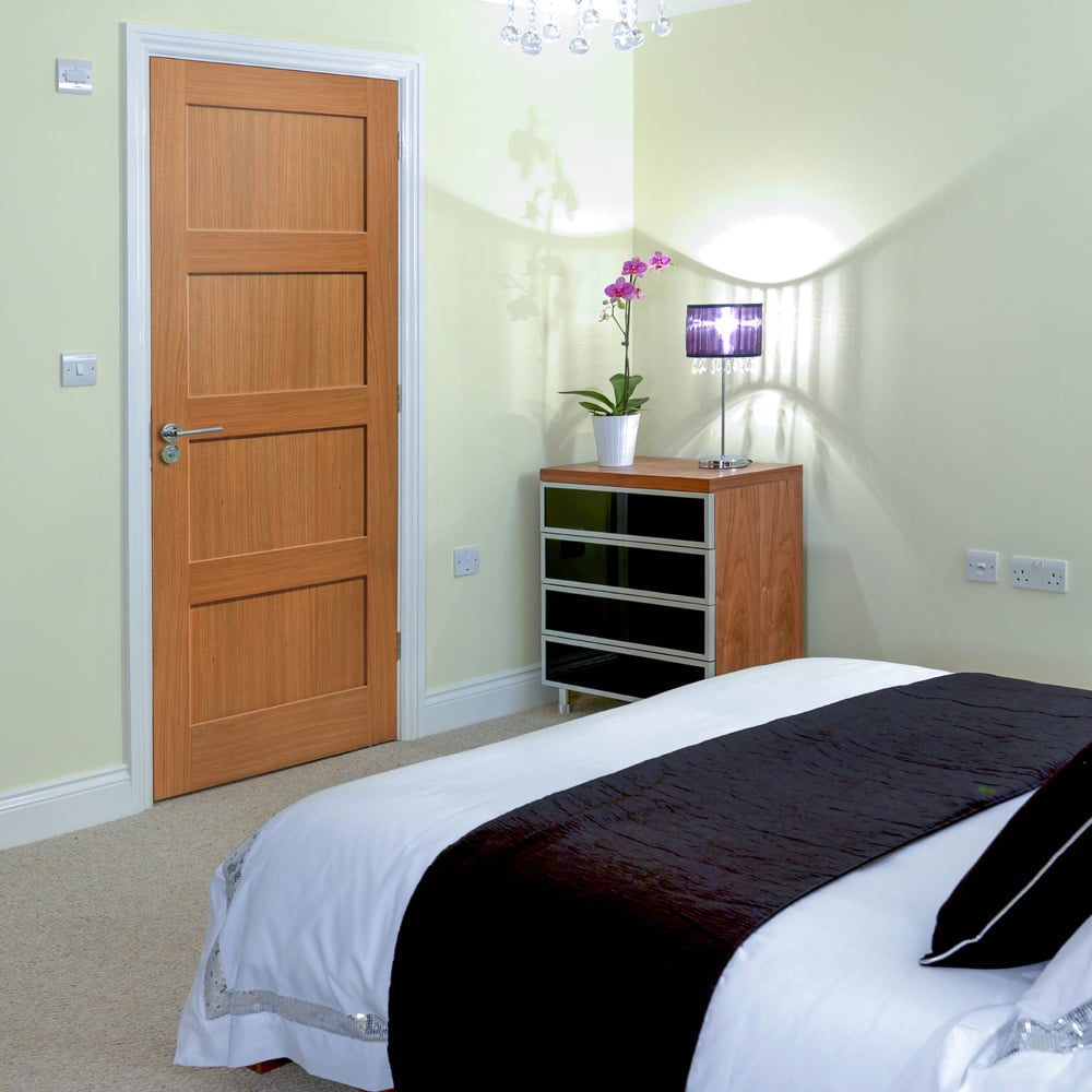 JB Kind Snowdon Shaker Oak Internal Door 1981 x 610mm Image 2