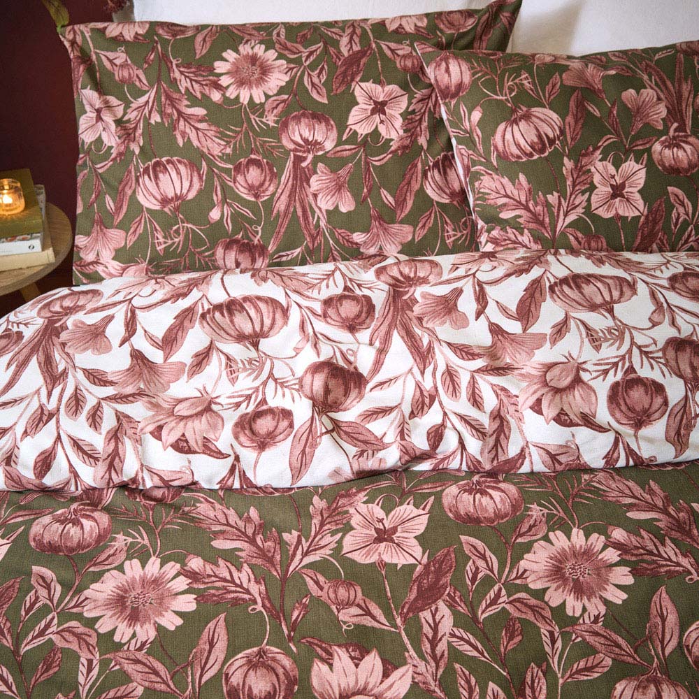 Wylder Super King Size Autumn Garden Rose Reversible Duvet Set Image 2