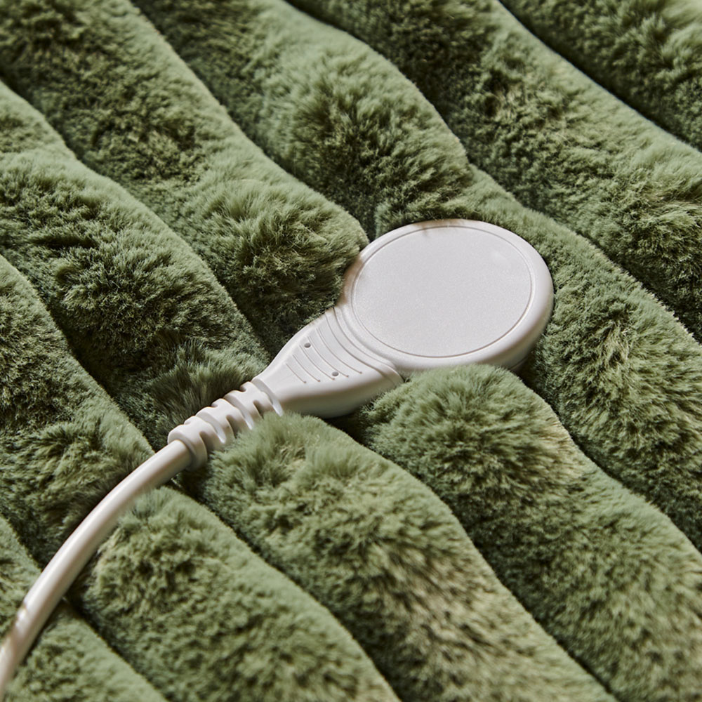 Morphy Richards Green Flannel Fleece and Striped Faux Fur Heated Electric Throw 160 x 130cm Image 7