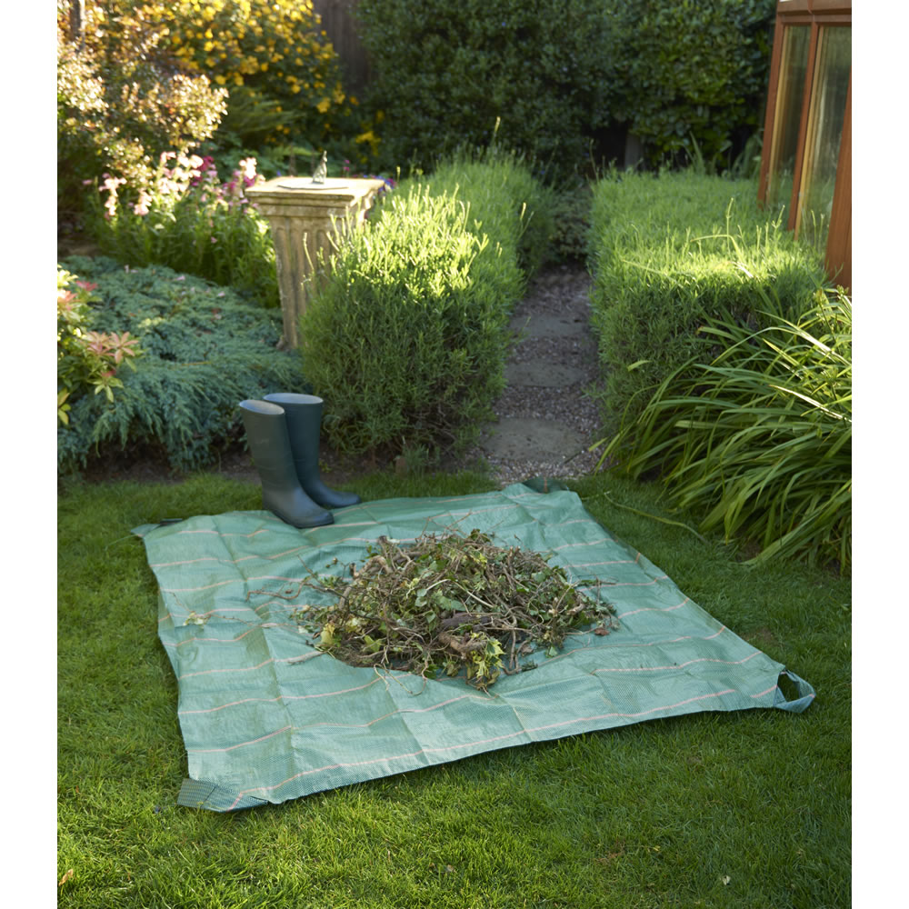 Wilko Hedge Clippings Sheet 150 x 150cm Image 4