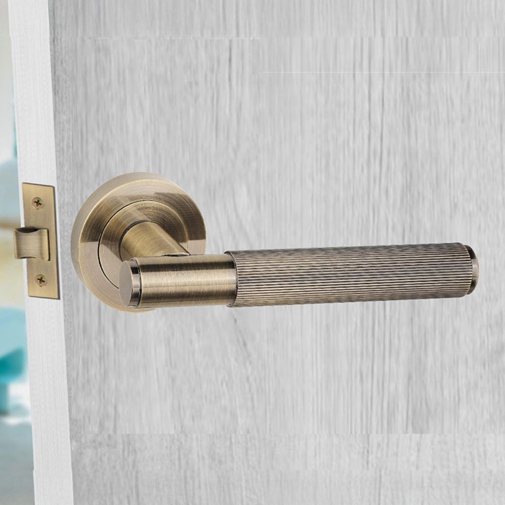 Golden Grace Antique Brass Straight T-Bar Linear Door Handle Set 6 Pack Image 2
