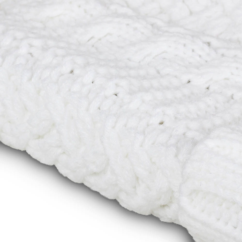 August EPA30W White Bobble Beanie Hat with Rechargeable Bluetooth Headphones and Mic Image 5