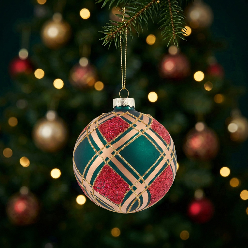 Timeless Glass Bauble Image 2