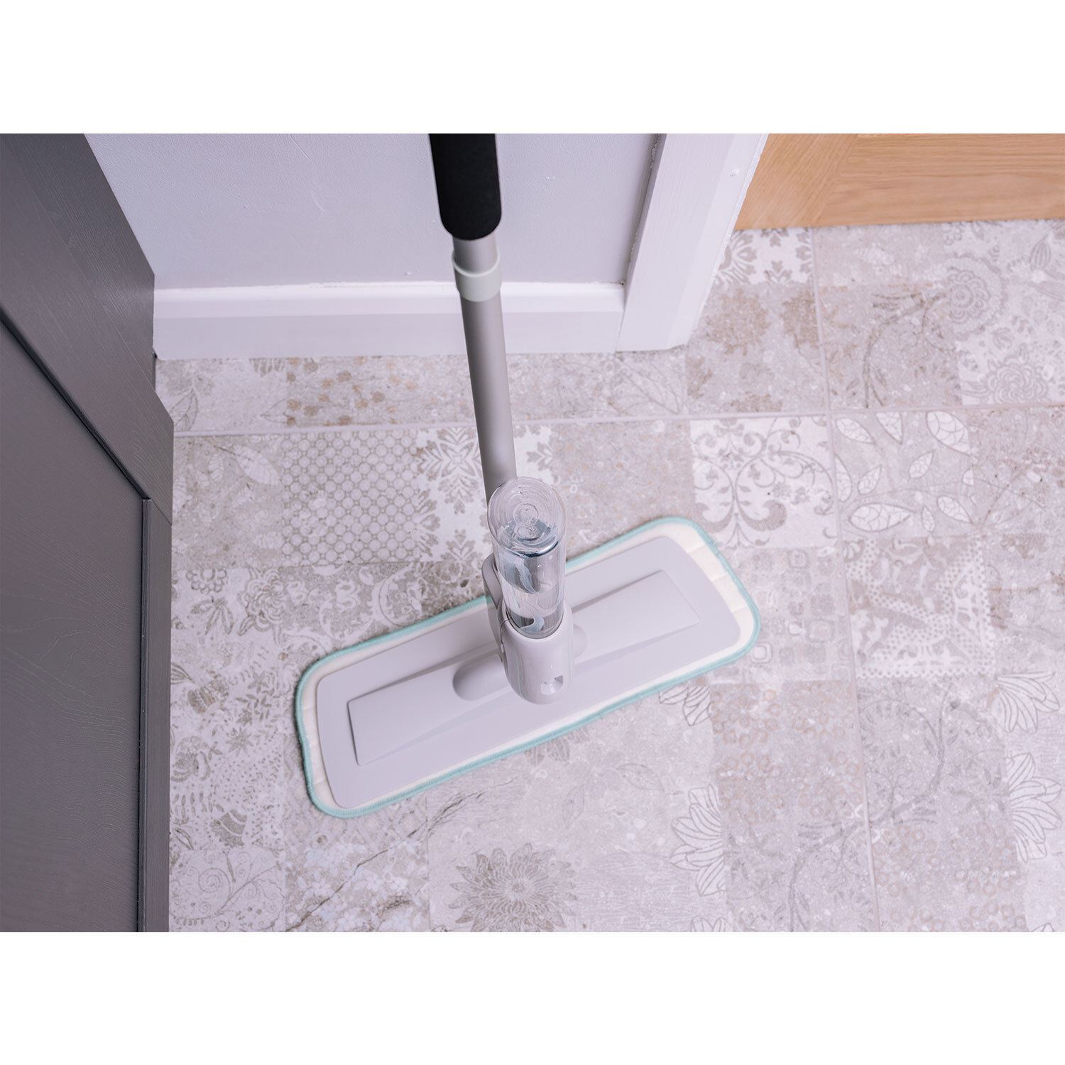 Addis 2 in 1 Spray Mop Image 3