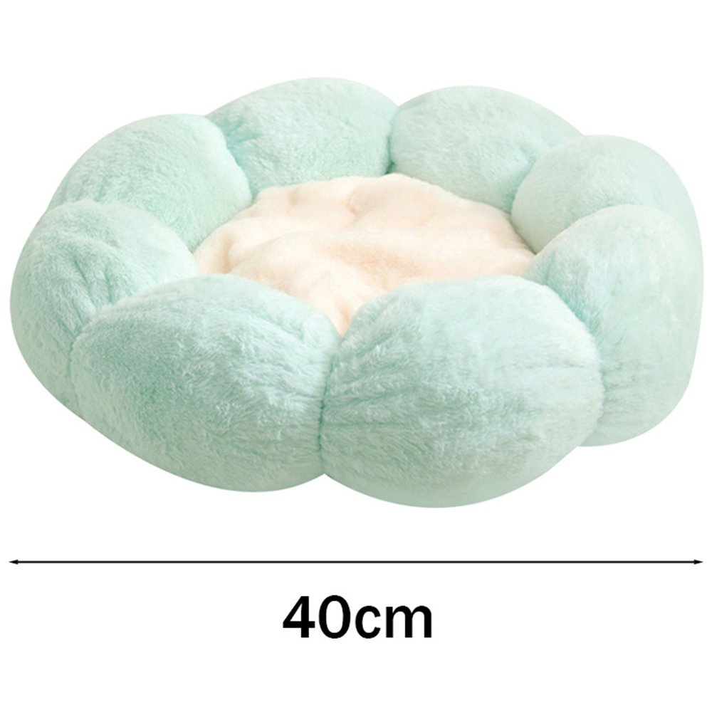 H&O Direct Green Flower Shaped Pet Bed Image 3