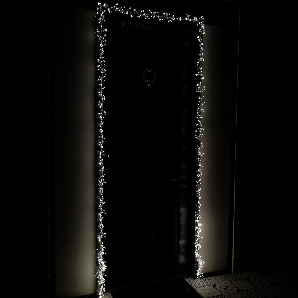 Samuel Alexander 880 Warm White LED Christmas Door Lights Image 6