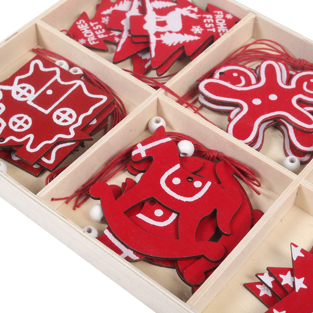 Living and Home Christmas Tree Wood Chip Decoration 30 Pack Image 4