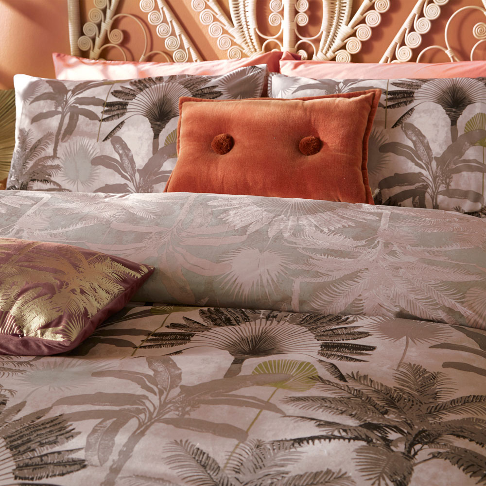 furn. Malaysian Palm Double Blush Duvet Set Image 3