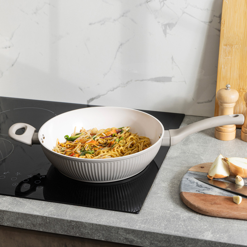 Haden Saute Pan with Side Handle and Lid - Putty Image 2