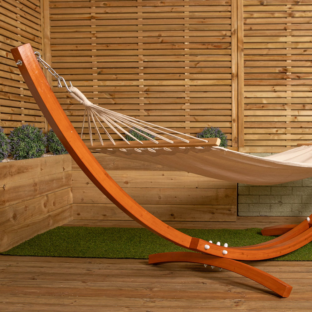 Samuel Alexander Palermo Single Seater Cream Freestanding Garden Hammock with Larch Wood Arc Stand Image 3