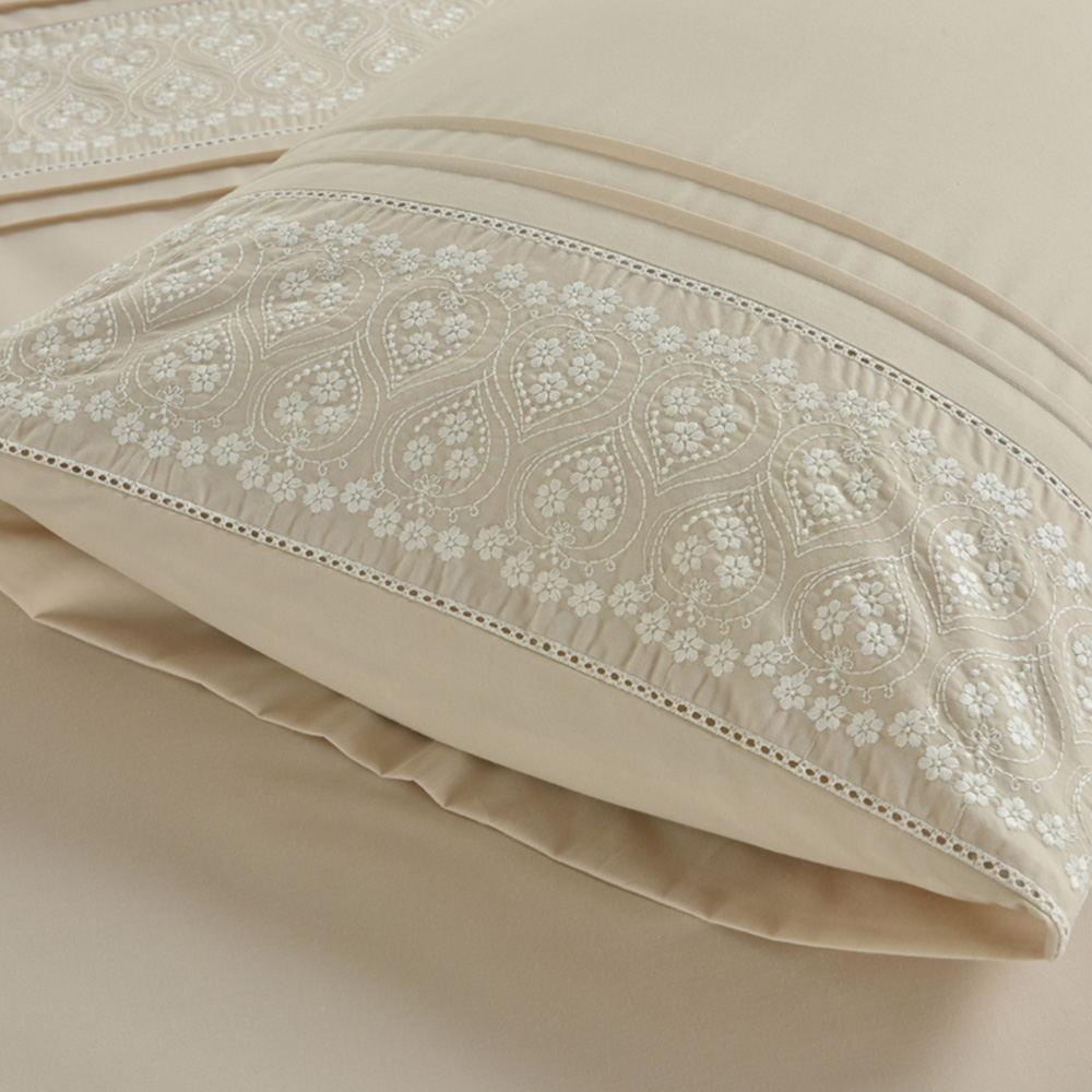 Serene Charlotte King Size Floral Duvet Cover Set Image 3