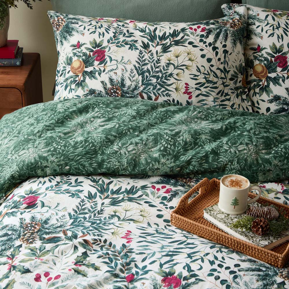 Wylder Super King Size Pine Green Winter Foliage Brushed Cotton Reversible Duvet Cover Set Image 2