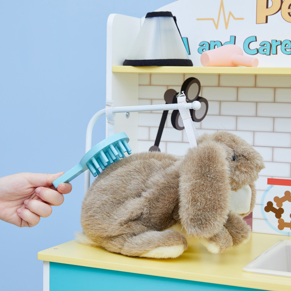 Teamson Kids Little Helper Green and Yellow Pet Grooming and Care Play Set Image 6