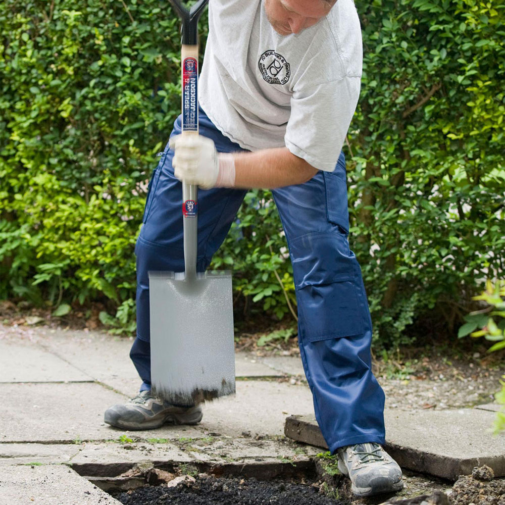 Spear & Jackson Neverbend Professional Treaded Digging Spade Image 5