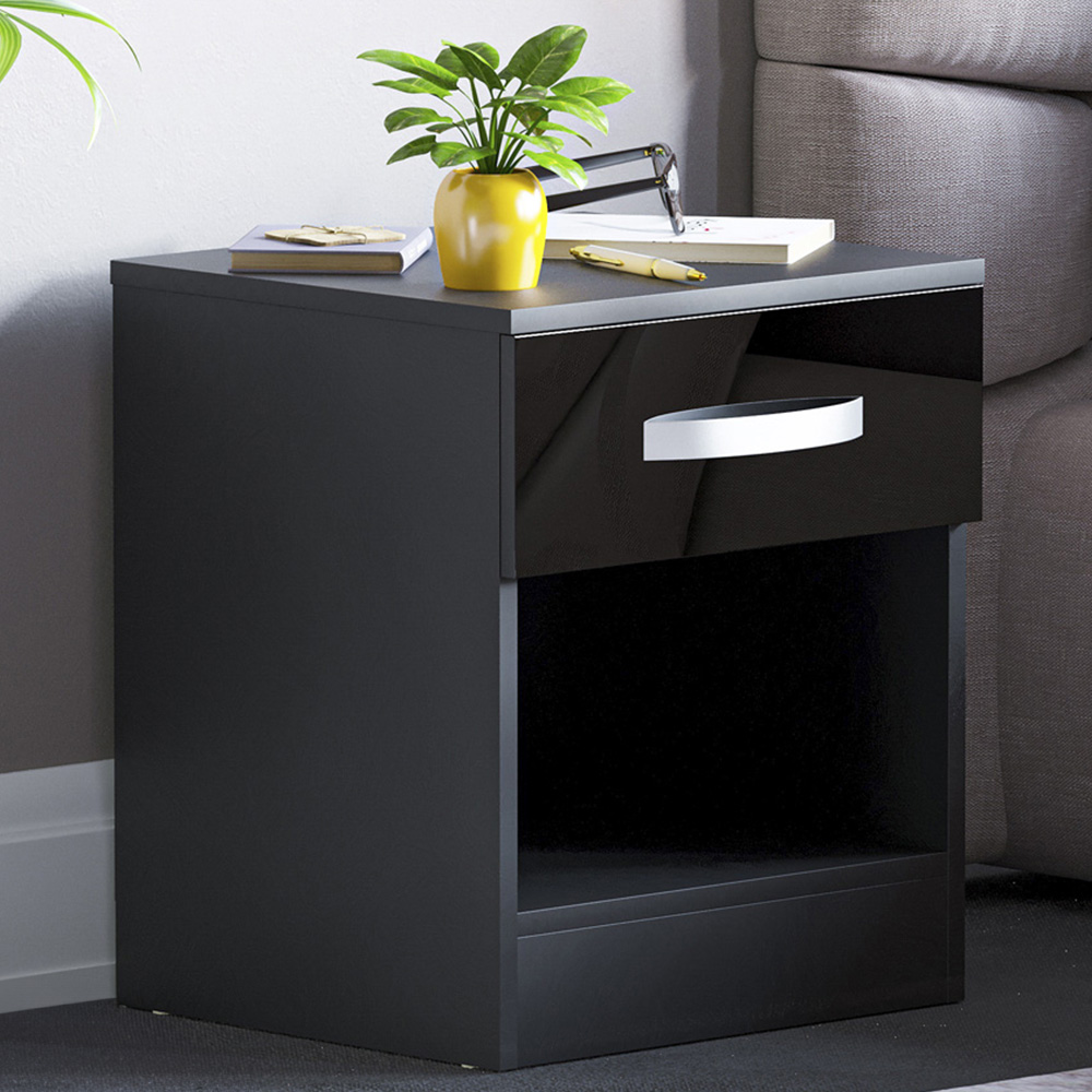 Vida Designs Hulio Single Drawer Black Bedside Table Image 1