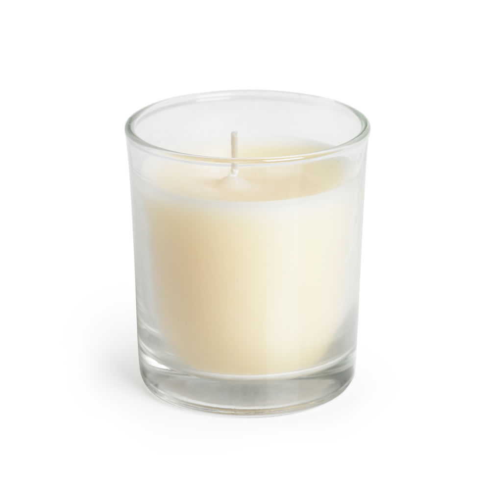 Wilko Vanilla Pod Scented Glass Candle Fill your home with uplifting fragrance with our amazing smelling glass candle. The candle comes in an attractive looking glass housing and is infused with nature-inspired fragrance for a flowery aroma. Its fragrance carries top notes of butter caramel with sweet coconut mid notes and a vanilla and musk base. It will infuse your home with a unique combination of scent that your senses are sure to love. It is perfect to enhance the ambience and set the mood at home with flickering flame and some pleasant fragrance. Warning: Contains 4-tert-butylcyclohexyl acetate, heliotropine. May produce an allergic reaction.