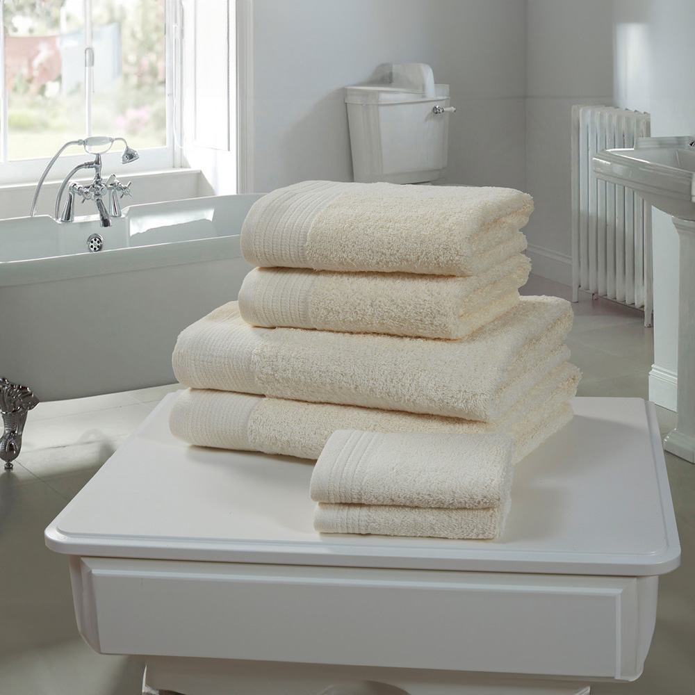 Rapport Home Chatsworth Super Soft 600gsm Combed Cotton Cream Face Towel Image 2