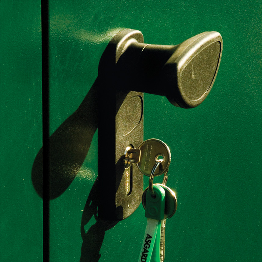 Asgard Addition 6 x 3ft Double Door Cream Bike Storage Shed Image 5