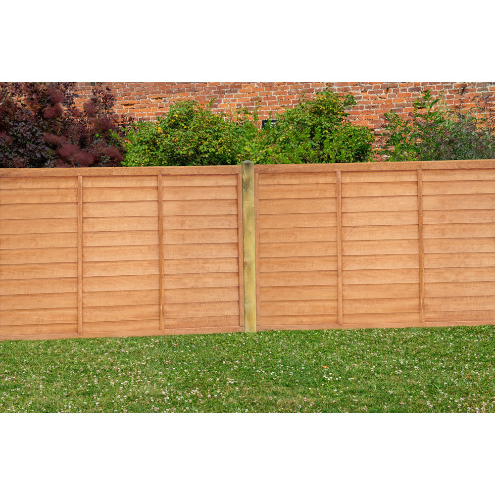 Forest Garden 6 x 4ft Golden Brown Heritage Lap Fence Panel Image 5