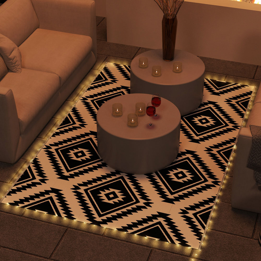 Outsunny White and Black Reversible LED Rug 182 x 274cm Image 2