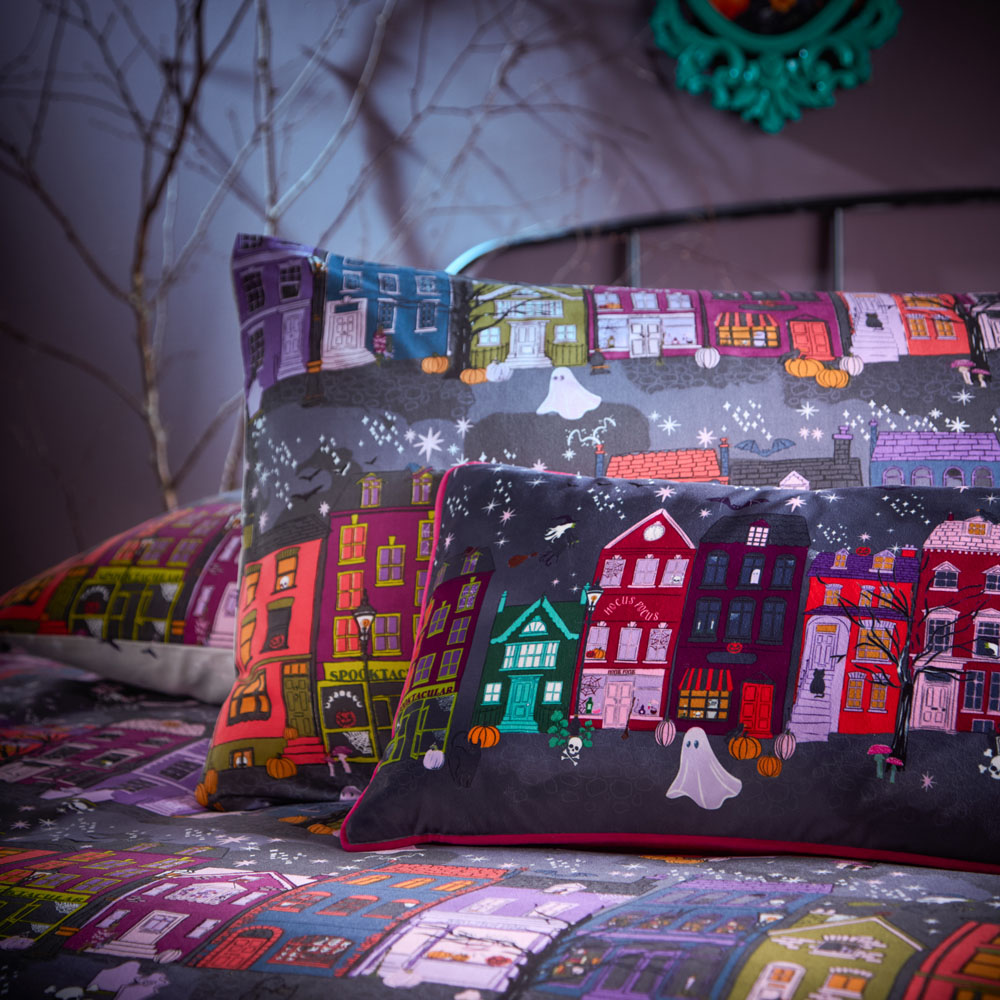 furn. Single Creepy Town Reversible Charcoal Duvet Set Image 3
