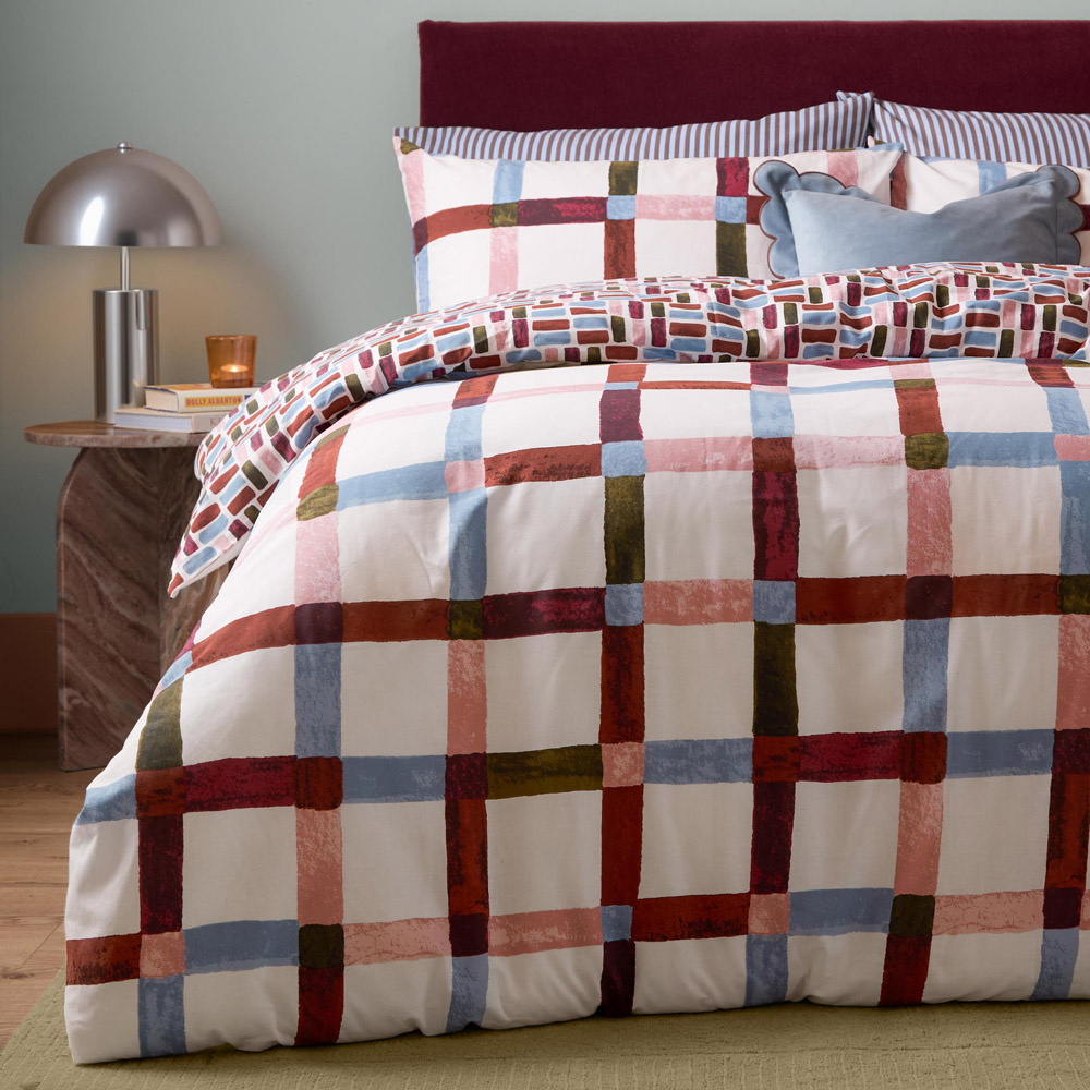 Furn Selvan Single Oatmilk and Burgundy Reversible Duvet Cover Set Image 4
