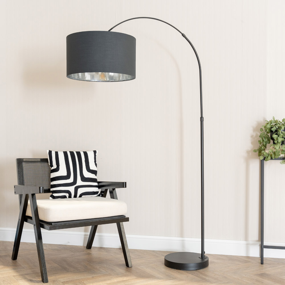 ValueLights Louis Black Arched LED Floor Lamp with Black and Chrome Drum Lamp Shade Image 2
