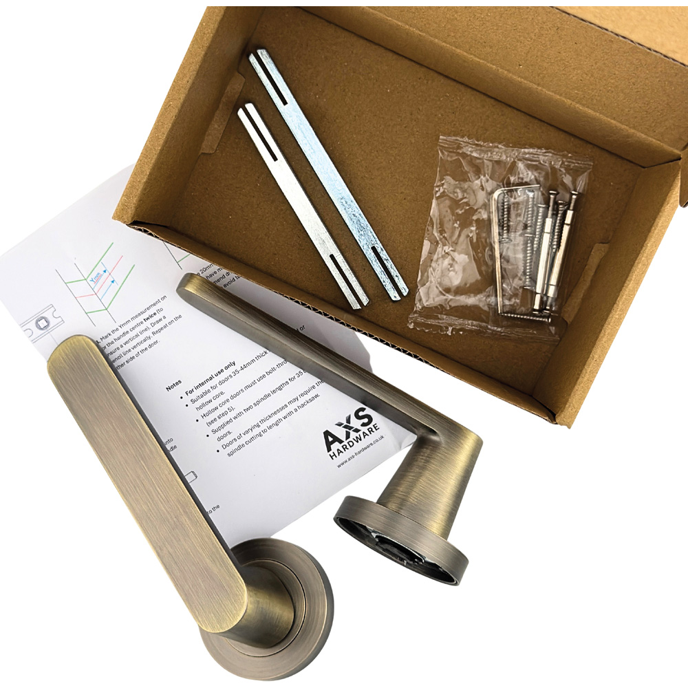AXS Hardware Harlem Antique Brass Latch Door Handles on Rose 4 Pack Image 6