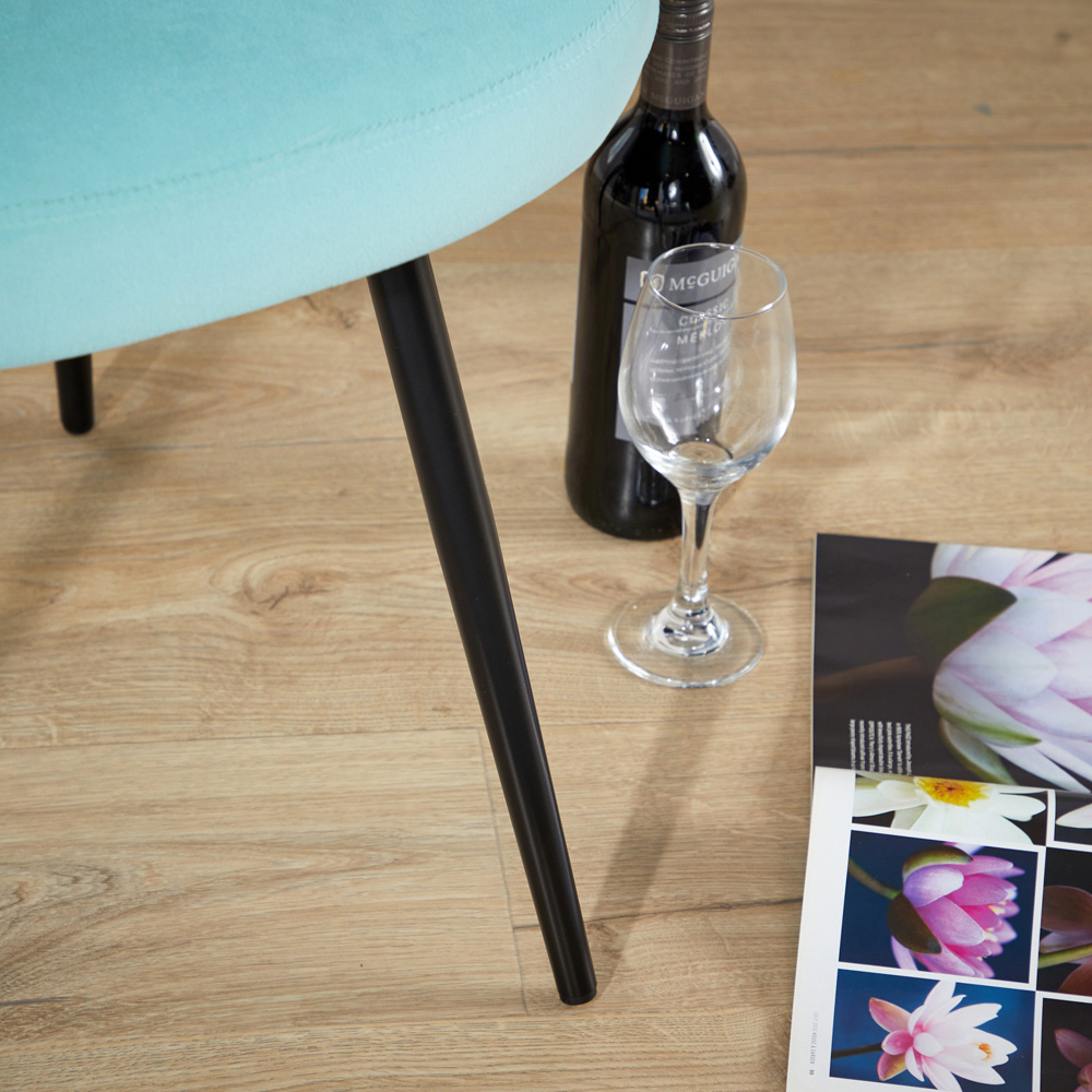 Home Source Teal Scallop Accent Chair with Black Legs Image 4