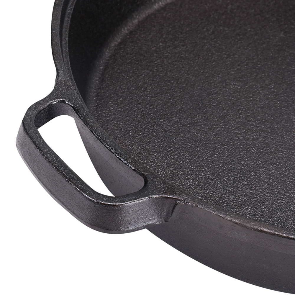 Living and Home Dia Cast Iron Round Skillet with Dual Handle 32cm Image 4