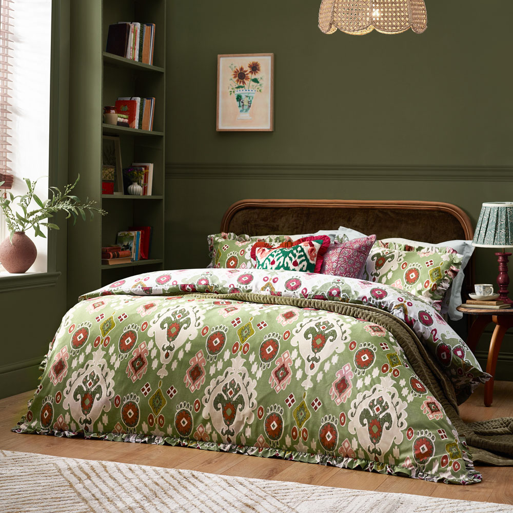Paoletti Dawson Ikat King Size Reversible Green Duvet Set Image 4