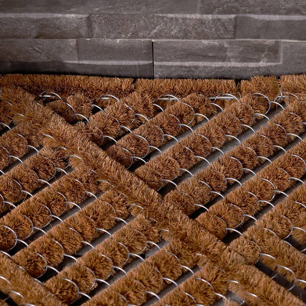 Charles Bentley Wood Boot Scraper Twist Door Mat 23 inch Wilko