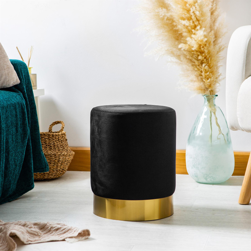 Harbour Housewares Black Velvet Round Pouffe Image 5