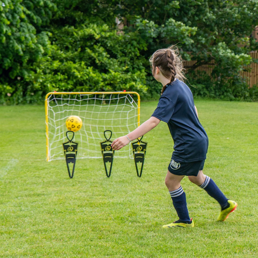 Kickmaster Ultimate Football Challenge Set Image 4