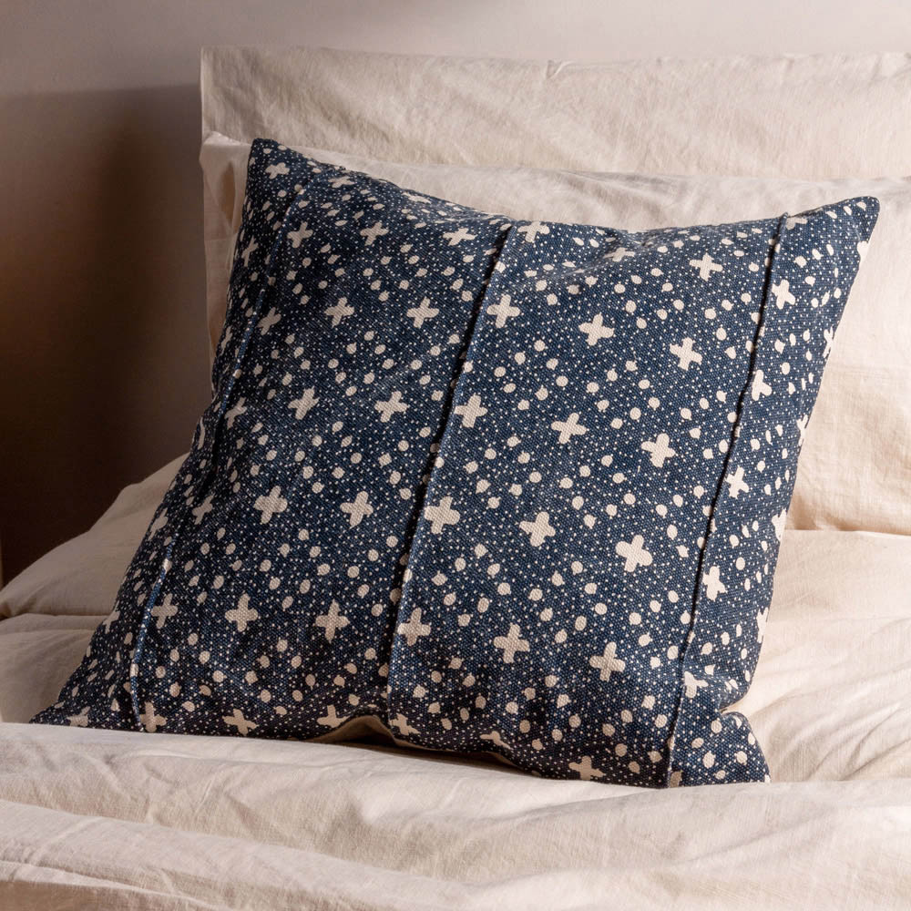 Yard Helm Ink Organic Woven Cushion Image 2