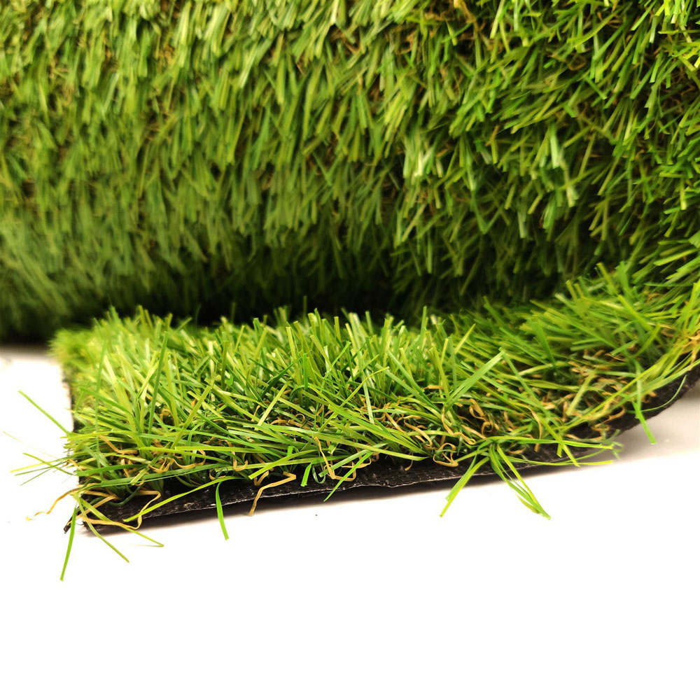 Walplus Westminster Classic UV Protection 15mm Artificial Grass Roll 400 x 100cm Image 2