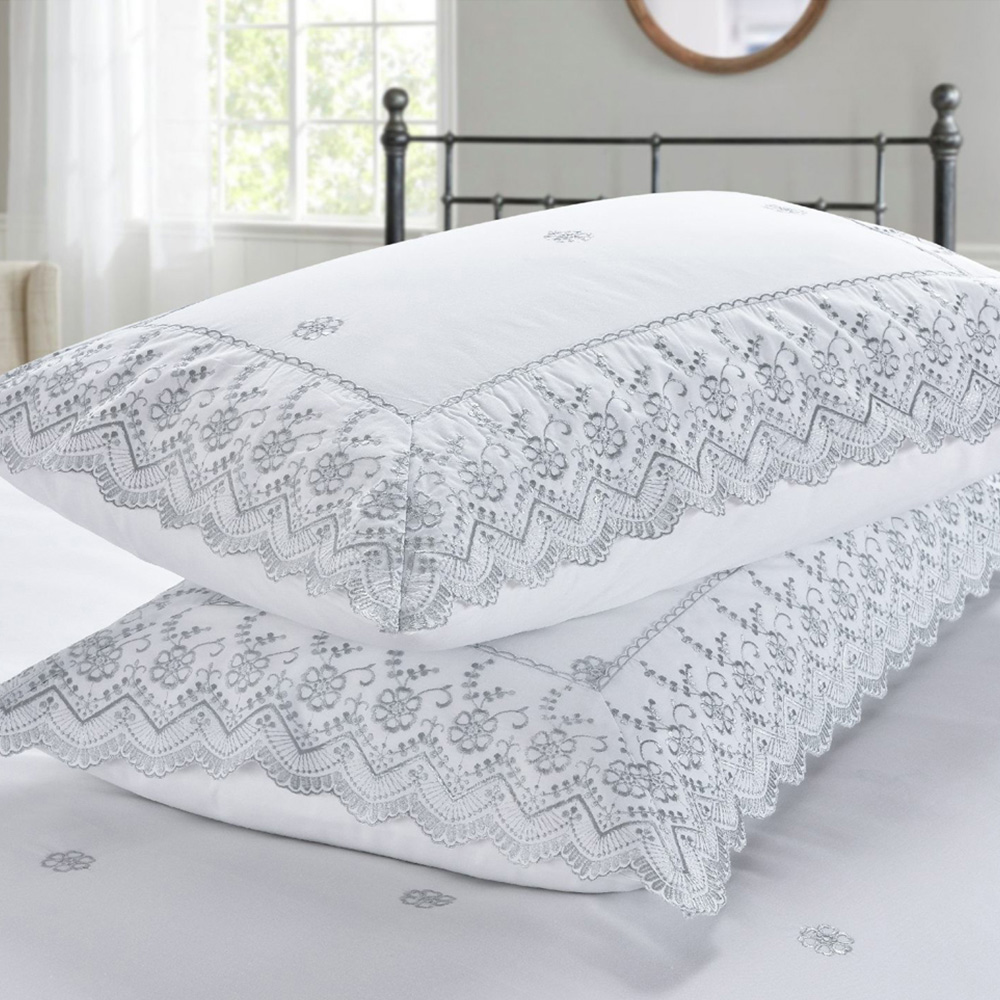 Serene Gabrielle Super King Floral Duvet Cover Set Image 2
