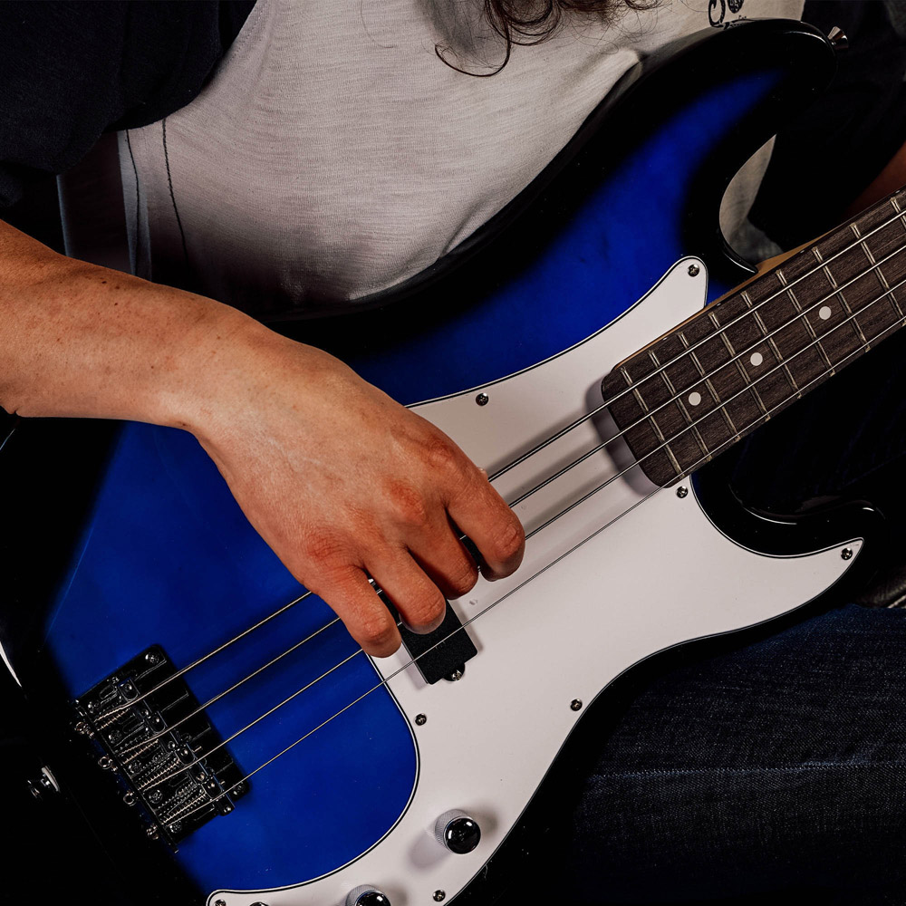 3rd Avenue Blueburst Full Size Electric Bass Guitar Set Image 3