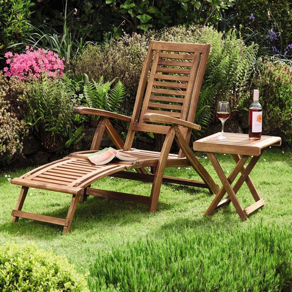 Thompson & Morgan Set of 2 Acacia Steamer Chair with Folding Side Table Image 1