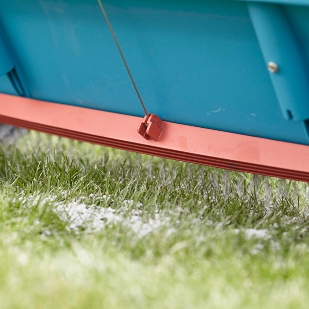 Gardena Large Garden Spreader Image 6