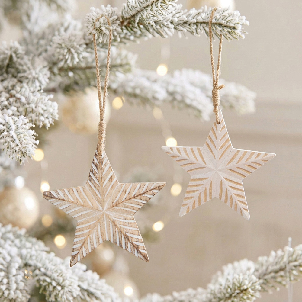 Wooden Scandi Star Decoration Image 2