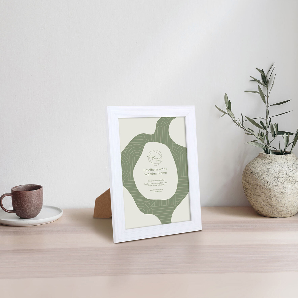 Hawthorn Wooden Plain Photo Frame White 8 x 6 inch Image 2