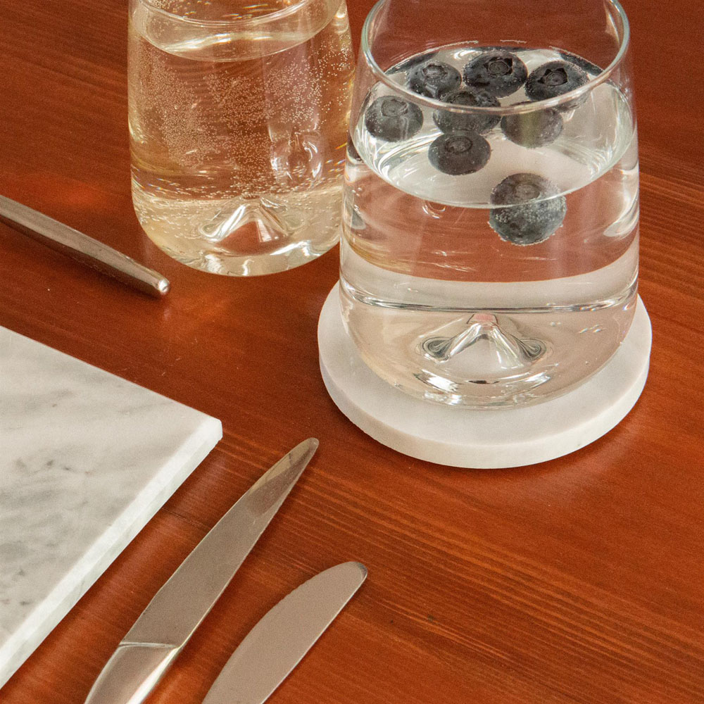 Argon Tableware 12 Piece White Placemat and Round Coaster Set Image 3