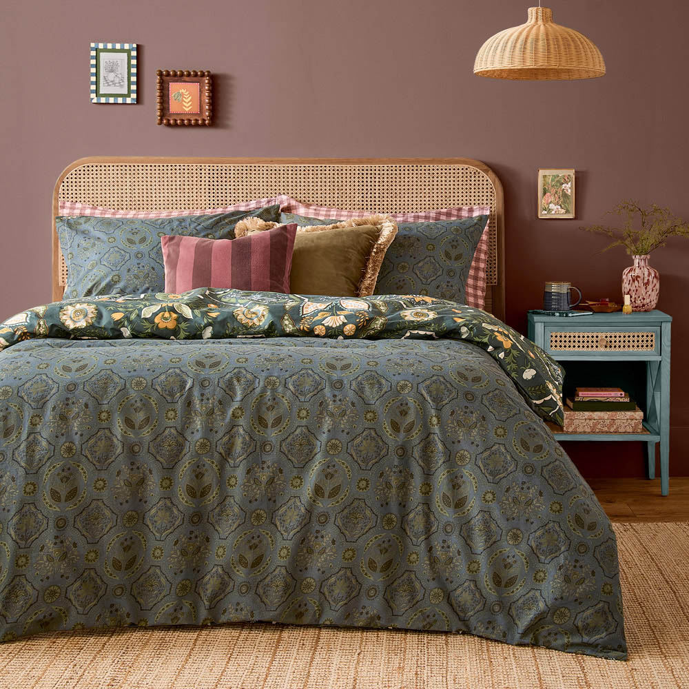 Furn Christmas Ember Single Midnight Green Reversible Duvet Cover Set Image 2