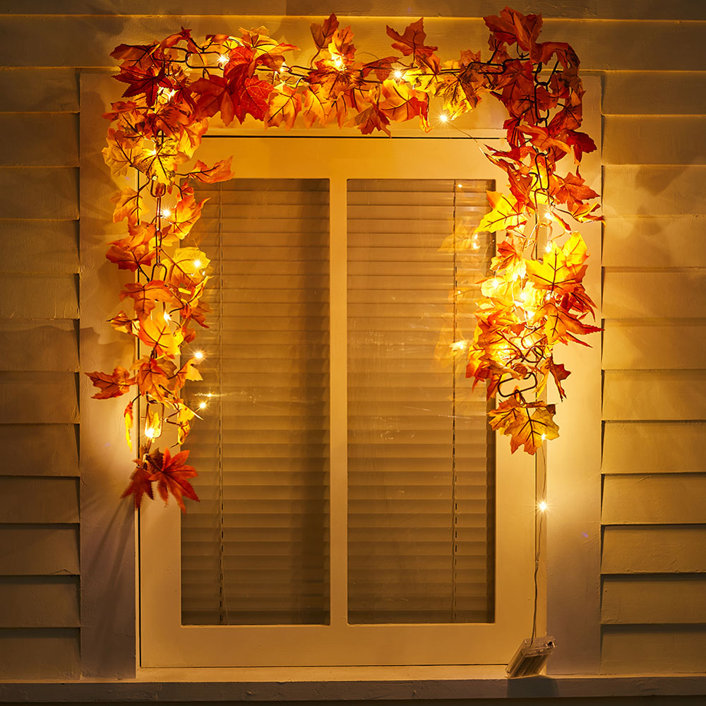 Living and Home LED Garland with Maple Leaves 170cm Image 8