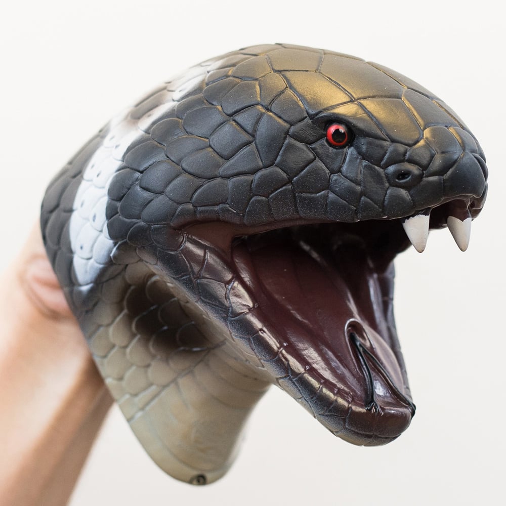 Wild Thingz Cobra Hand Puppet Image 3