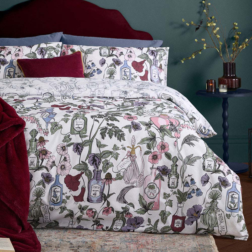 Furn Double Pick Your Poison Halloween Reversible Duvet Set Image 4