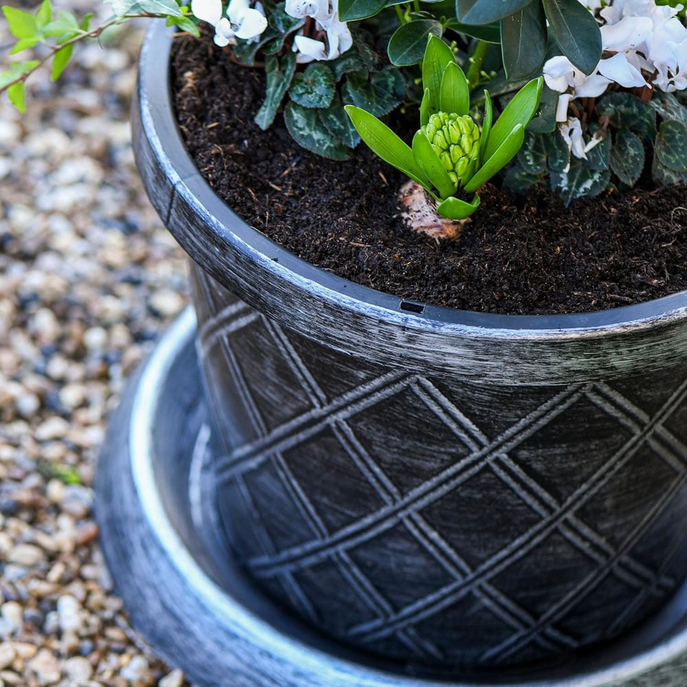 Garden Gear Black and Silver Plastic Plant Pot with Saucer 42cm 2 Pack Image 4