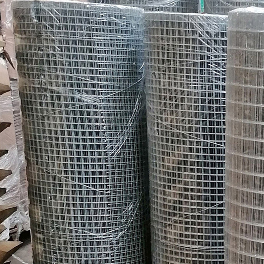 Inspirational Gifting 1 x 1/2 Inch Aviary Wire Mesh Rectangle Galvanised Bird Fence Roll 90cm x 30m Image 4
