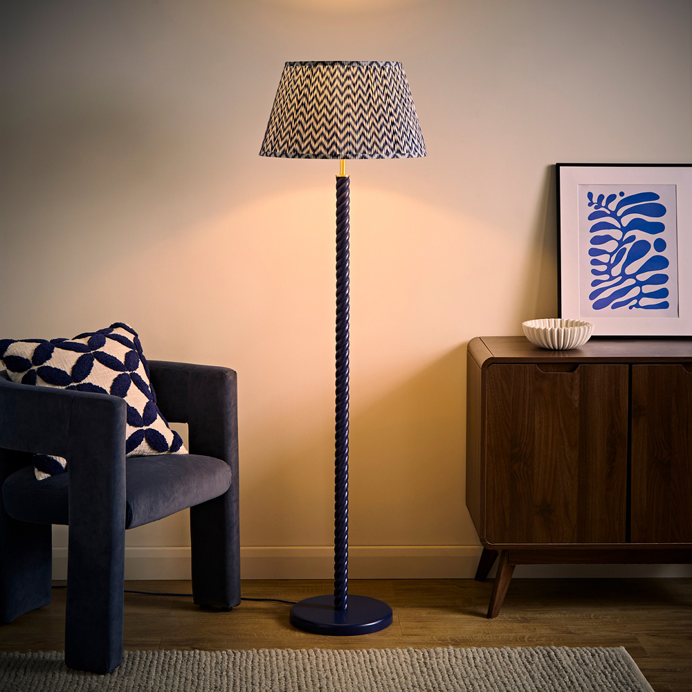 ValueLights Amara Blue Chevron Pleated Shade Navy Twist Floor Lamp with Bulb Image 6